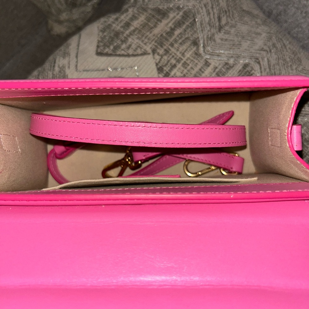 Jacquemus Vibrant Pink Mini Bag - Picture 6 of 7